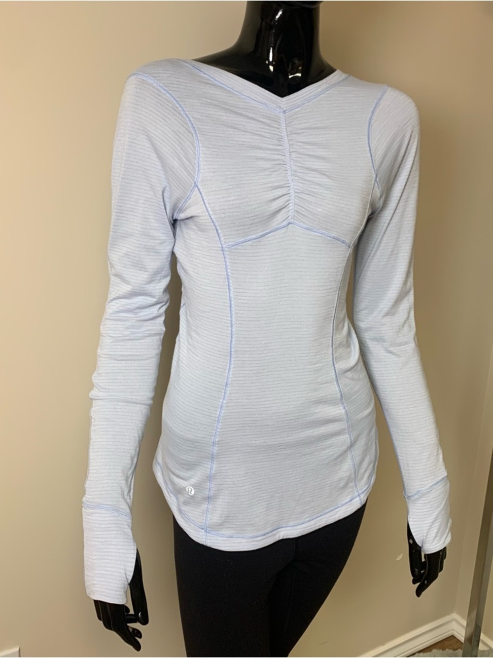 Lululemon 5 Mile Long Sleeve Heathered Chalk Size 4 – Running & Activewear - Picture 3 of 6